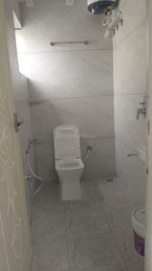 Bathroom Image of 800 Sq.ft 1 BHK Builder Floor for rent in Koramangala Bengaluru for Rs. 35000