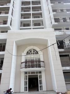 Image of 1600 Sq.ft 3 BHK Apartment / Flat for sale in Omaxe Hazratganj Residency, Arjunganj, Lucknow for Rs. 10500000