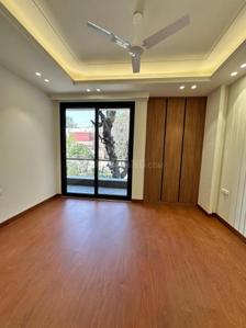Bedroom Image of 1800 Sq.ft 3 BHK Builder Floor for sale in Ashok Vihar New Delhi for Rs. 39100000