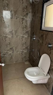 Bathroom Image of 550 Sq.ft 1 BHK Apartment / Flat for rent in VTP Leonara Building C And F, Mahalunge Pune for Rs. 22999