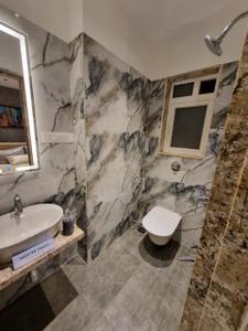 Bathroom Image of 700 Sq.ft 2 BHK Apartment / Flat for sale in Spenta Alta Vista, Chembur Mumbai for Rs. 16000000
