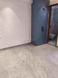 Bedroom Image of 1000 Sq.ft 3 BHK Builder Floor for sale in Mayur Vihar Phase 1 New Delhi for Rs. 13000000