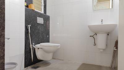 Image of 985 Sq.ft 2 BHK Apartment / Flat for sale in Rustomjee Azziano, Thane West, Thane for Rs. 12800000