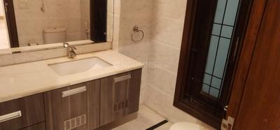 Bathroom Image of 1600 Sq.ft 3.5 BHK Independent House for rent in Chhattarpur New Delhi for Rs. 55000