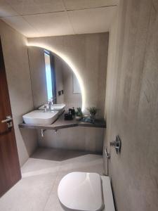 Bathroom Image of 1900 Sq.ft 3 BHK Apartment / Flat for sale in Magarpatta City Pune for Rs. 22500000