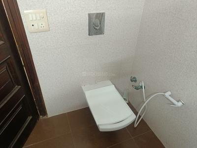Bathroom Image of 2000 Sq.ft 2 BHK Independent House for rent in Sector 31 Faridabad for Rs. 35000