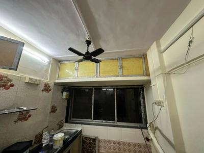 Kitchen Image of 250 Sq.ft 1 RK Apartment / Flat for rent in Powai Mumbai for Rs. 20000