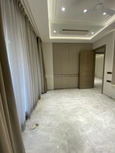 Bedroom Image of 2448 Sq.ft 4 BHK Builder Floor for sale in Model Town New Delhi for Rs. 62500000