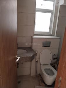 Bathroom Image of 612 Sq.ft 2 BHK Apartment / Flat for rent in Godrej Woods, Sector 43 Noida for Rs. 48000
