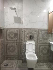 Common Bathroom Image of 1500 Sq.ft 3 BHK Apartment / Flat for sale in Jangpura New Delhi for Rs. 20000000