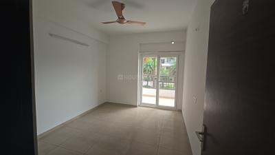 Bedroom Image of 1695 Sq.ft 3 BHK Apartment / Flat for sale in Gulshan Ikebana, Sector 143 Noida for Rs. 23000000