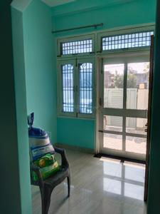 Bedroom Image of 1200 Sq.ft 2 BHK Builder Floor for rent in Karaundi Varanasi for Rs. 16000