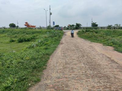 Image of 425 Sq.ft Residential Plot / Land for sale in Sector Xu 2, Greater Noida for Rs. 34000000