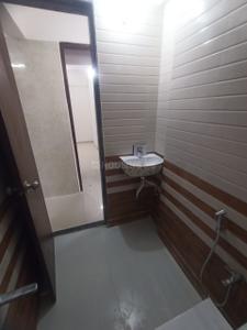 Bathroom Image of 600 Sq.ft 1 BHK Apartment / Flat for sale in Airoli Navi Mumbai for Rs. 6800000