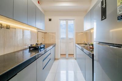 Kitchen Image of 750 Sq.ft 2 BHK Apartment / Flat for sale in L And T Emerald Isle, Powai Mumbai for Rs. 26300000