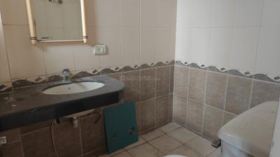 Image of 1250 Sq.ft 3 BHK Apartment / Flat for rent in Panchsheel SPS Residency, Indirapuram, Ghaziabad for Rs. 30000