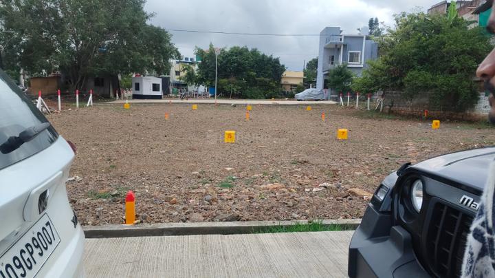 Gangai lown near Main Image 1