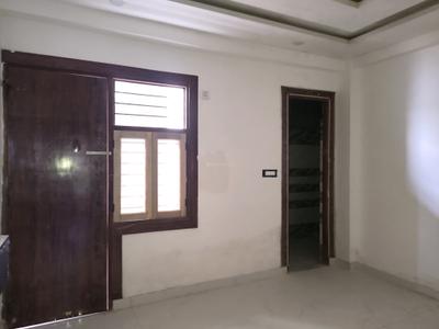 Bedroom Image of 1150 Sq.ft 3 BHK Apartment / Flat for sale in Govindpuram Ghaziabad for Rs. 4665000