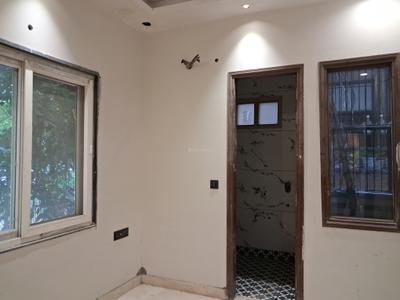 Bedroom Image of 900 Sq.ft 3 BHK Builder Floor for sale in Paschim Vihar New Delhi for Rs. 18000000