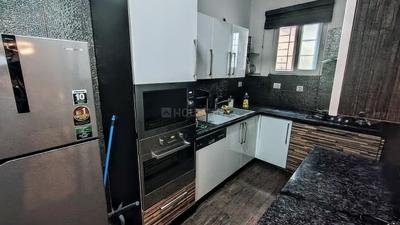 Kitchen Image of 1350 Sq.ft 2 BHK Apartment / Flat for rent in Cunningham Apartment, Vasanth Nagar Bengaluru for Rs. 110000