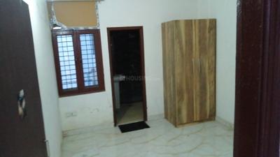 Bedroom Image of 1125 Sq.ft 2 BHK Apartment / Flat for rent in Sector 62A Noida for Rs. 20000