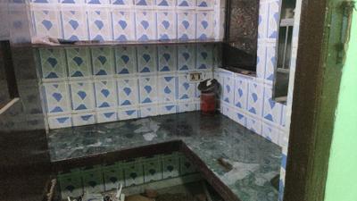 Kitchen Image of 2005 Sq.ft 6 BHK Apartment / Flat for sale in Subzi Mandi New Delhi for Rs. 10500000