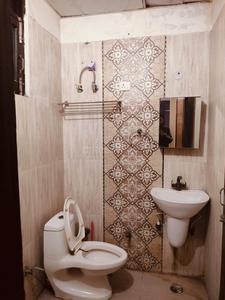 Bathroom Image of 1421 Sq.ft 3 BHK Builder Floor for rent in Indirapuram Ghaziabad for Rs. 29500