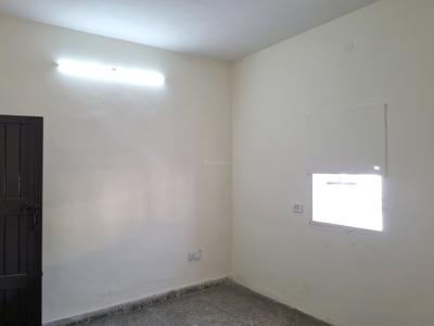 Bedroom Image of 720 Sq.ft 1 BHK Apartment / Flat for rent in Janakpuri New Delhi for Rs. 17000