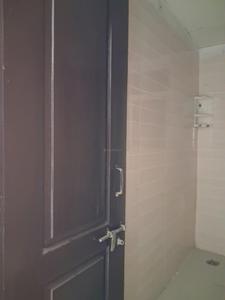 Common Bathroom Image of 1075 Sq.ft 3 BHK Apartment / Flat for sale in Amrapali Zodiac, Sector 120 Noida for Rs. 12000000
