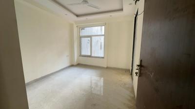Bedroom Image of 900 Sq.ft 3 BHK Apartment / Flat for sale in Khanpur New Delhi for Rs. 6600000
