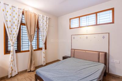 Bedroom Image of 1200 Sq.ft 2 BHK Apartment / Flat for rent in Richmond Town Bengaluru for Rs. 80000
