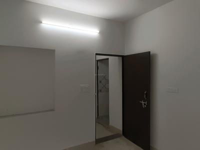 Bedroom Image of 750 Sq.ft 2 BHK Apartment / Flat for rent in Pitampura New Delhi for Rs. 24000