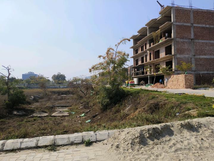 BPTP Amstoria Verti Greens Main Image 1