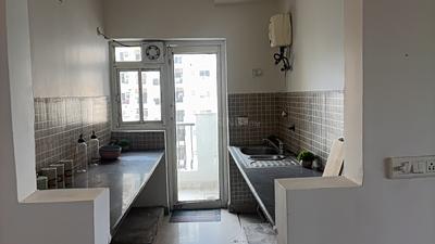 Kitchen Image of 1080 Sq.ft 2.5 BHK Apartment / Flat for sale in Nimbus The Hyde Park, Sector 78 Noida for Rs. 12000000
