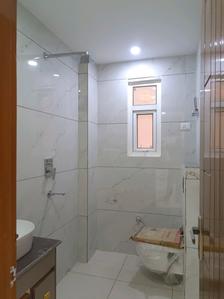 Common Bathroom Image of 900 Sq.ft 3 BHK Apartment / Flat for sale in Palam New Delhi for Rs. 11000000