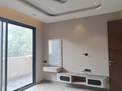 Bedroom Image of 1800 Sq.ft 3 BHK Builder Floor for sale in Paschim Vihar New Delhi for Rs. 37500000