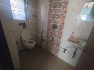 Bathroom Image of 865 Sq.ft 2 BHK Apartment / Flat for sale in Sainath Height, Mulund East Mumbai for Rs. 14400000
