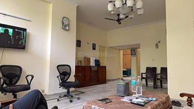 Living Room Image of 1450 Sq.ft 3 BHK Apartment / Flat for sale in Parsvnath Edens, Alpha II Greater Noida for Rs. 16000000