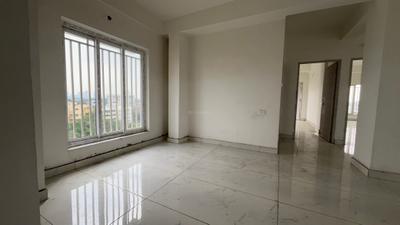 Living Room Image of 2400 Sq.ft 4 BHK Apartment / Flat for sale in Bangur Avenue Kolkata for Rs. 15000000