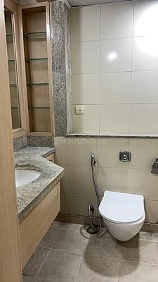 Bathroom Image of 671 Sq.ft 1 RK Studio for rent in Assotech Cabana, Indirapuram Ghaziabad for Rs. 25500