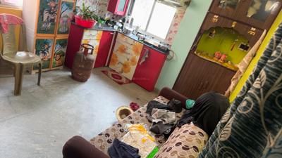 Living Room Image of 450 Sq.ft 1 BHK Builder Floor for rent in Haltu Kolkata for Rs. 15000