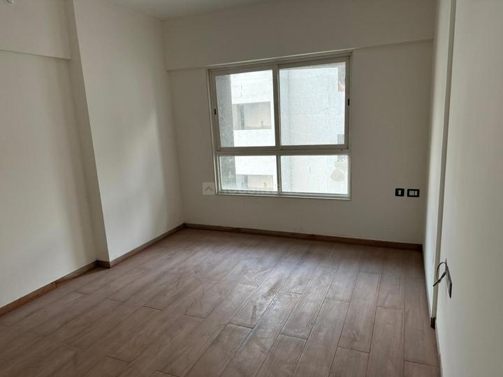 Krishna Fairmont Main Image 1