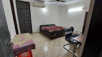 Bedroom Image of 900 Sq.ft 1 RK Independent House for rent in Model Town New Delhi for Rs. 15000