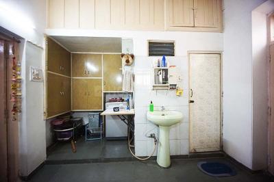 Bathroom Image of 1350 Sq.ft 3 BHK Independent House for sale in Paldi Ahmedabad for Rs. 8000000