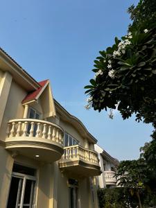 6 BHK Villa