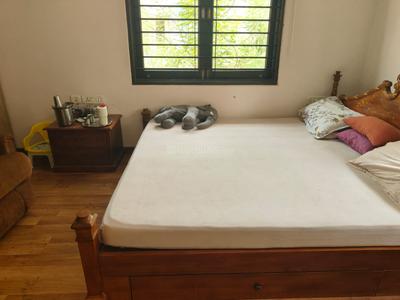 Bedroom Image of 2700 Sq.ft 4 BHK Independent House for sale in Ambawadi Ahmedabad for Rs. 55000000
