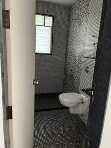 Bathroom Image of 1200 Sq.ft 3 BHK Apartment / Flat for rent in Powai Naka Satara for Rs. 28000