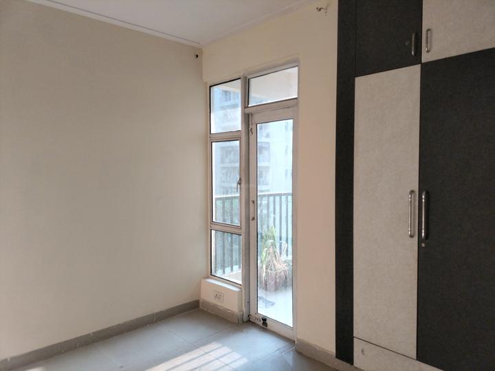 Gaur City 2 12th Avenue - Image 3