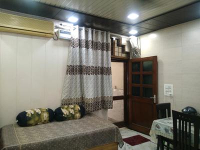 Living Room Image of 900 Sq.ft 2 BHK Apartment / Flat for sale in Adarsh Nagar New Delhi for Rs. 21000000