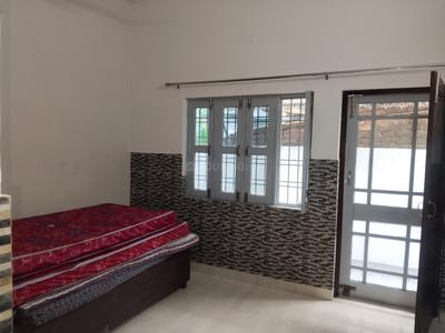 Bedroom Image of 1200 Sq.ft 2 BHK Builder Floor for rent in Vasant Vihar Phase 1 Dehradun for Rs. 20000